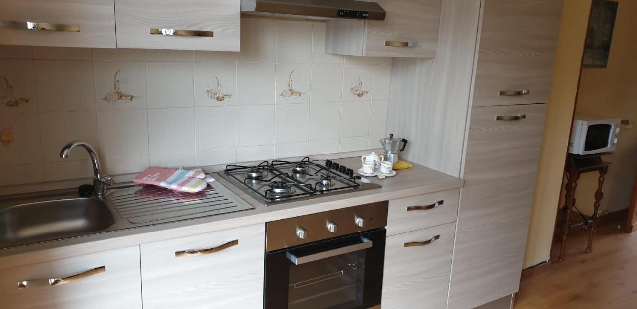 Mezzenile Casa Le Rondini 아파트 외부 사진